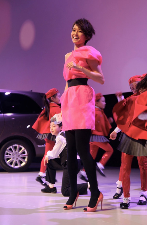 Natalie Portman, Carina Lau, Gigi Leung... Rockin Lanvin for H&M!