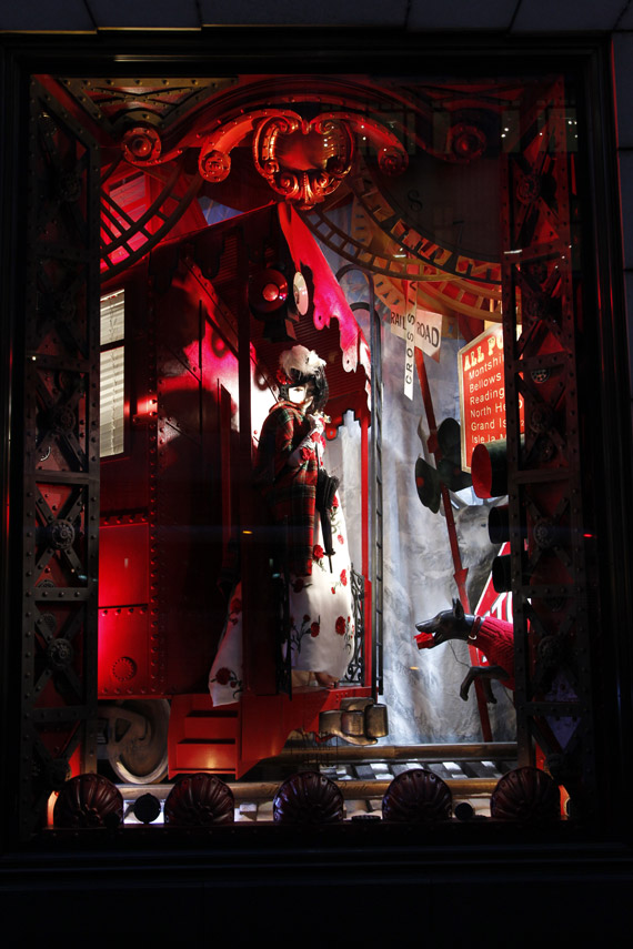 _R5D9246 Bergdorf Goodman Holiday 2010 Windows