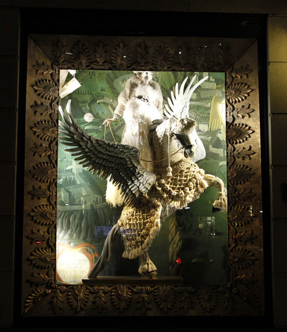 _R5D9355 Bergdorf Goodman Holiday 2010 Windows
