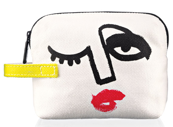Illustrated_JulieVerhoeven_PetiteBag MAC Illustrated Kits