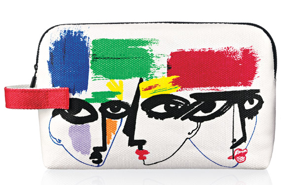 Illustrated_JulieVerhoeven_SmallBag MAC Illustrated Kits