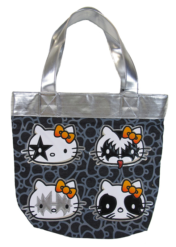 Hello Kitty x KISS
