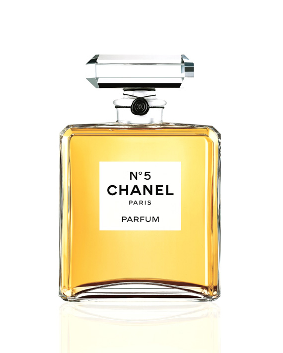 brad-pitt-for-chanel-no5-product Brad Pitt for CHANEL No.5