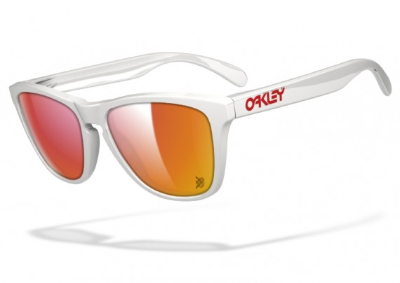 Customize Your Own Oakley Frogskins
