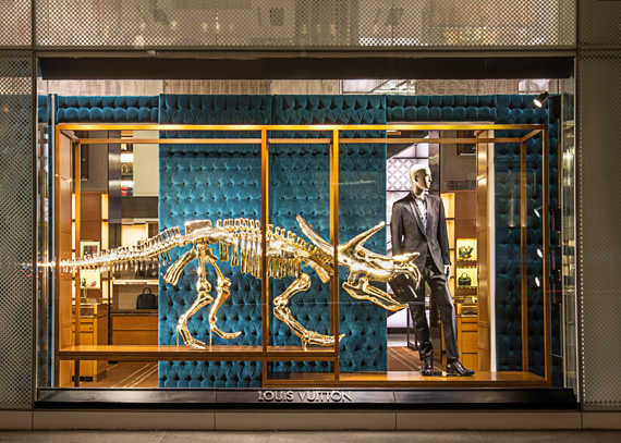 Louis Vuitton Dinosaurs 5th Avenue Maison’s Windows
