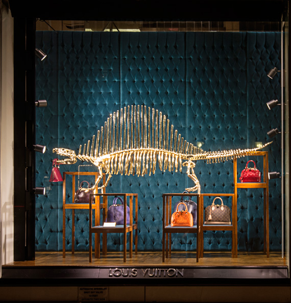 Louis Vuitton Dinosaurs 5th Avenue Maison’s Windows
